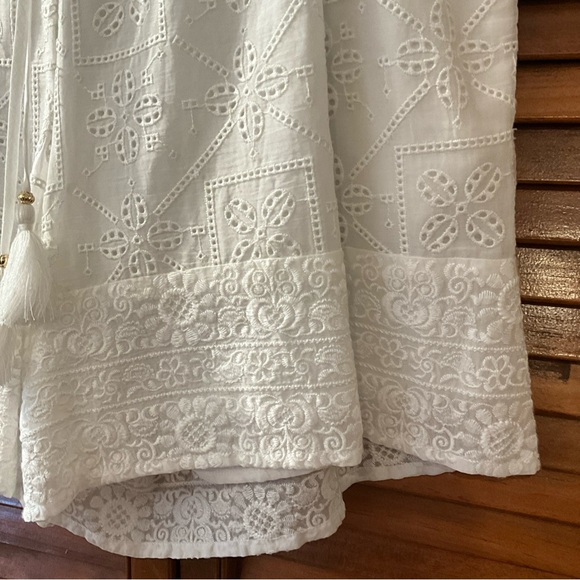 Jade by Johnny Was Love White Eyelet Embroidered Shorts NWT$169 SMALL - Picture 4 of 8
